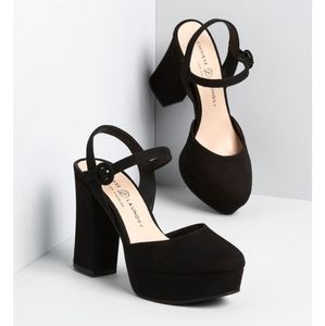 NEW NOTE OF NOSTALGIA ANKLE STRAP HEEL